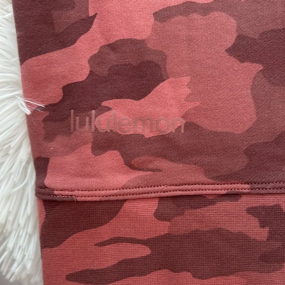 Size 4 Lululemon pink camo sweatshirt - Picture 4 of 4
